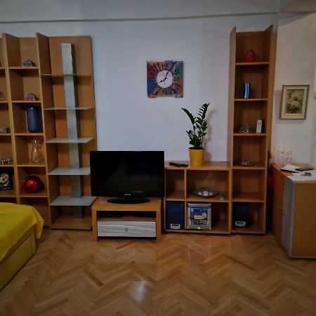 Spectacular Apartment In Skopje, City Mall Area Extérieur photo