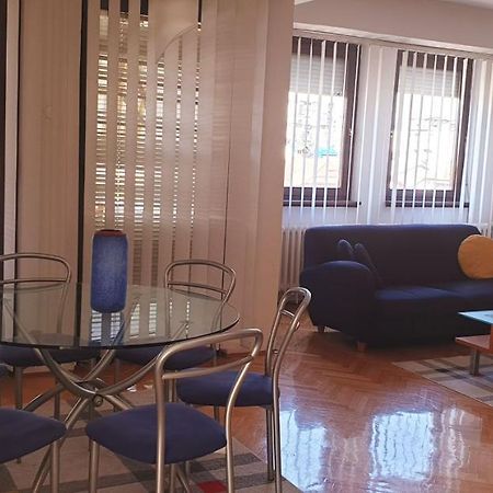 Spectacular Apartment In Skopje, City Mall Area Extérieur photo