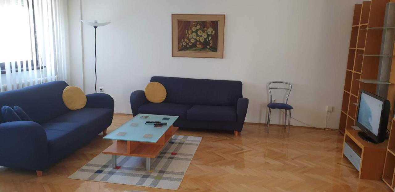 Spectacular Apartment In Skopje, City Mall Area Extérieur photo